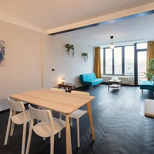 Charming And Spacious Center Anvers